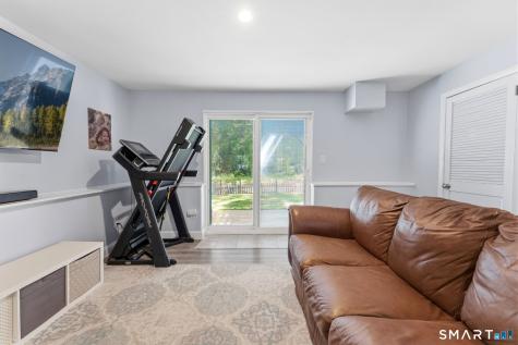 18 Old Black Point Road East Lyme CT 06357