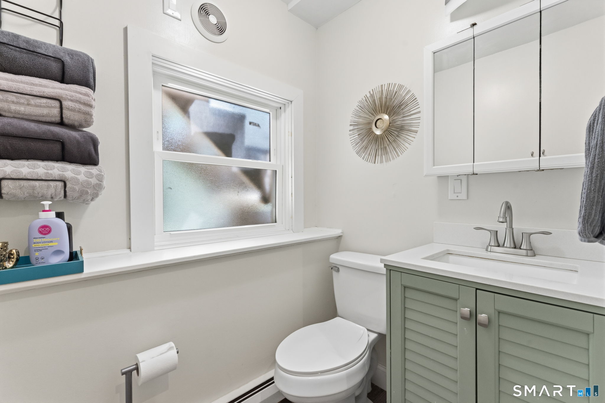 18 Old Black Point Road East Lyme CT 06357