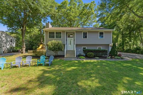 18 Old Black Point Road East Lyme CT 06357