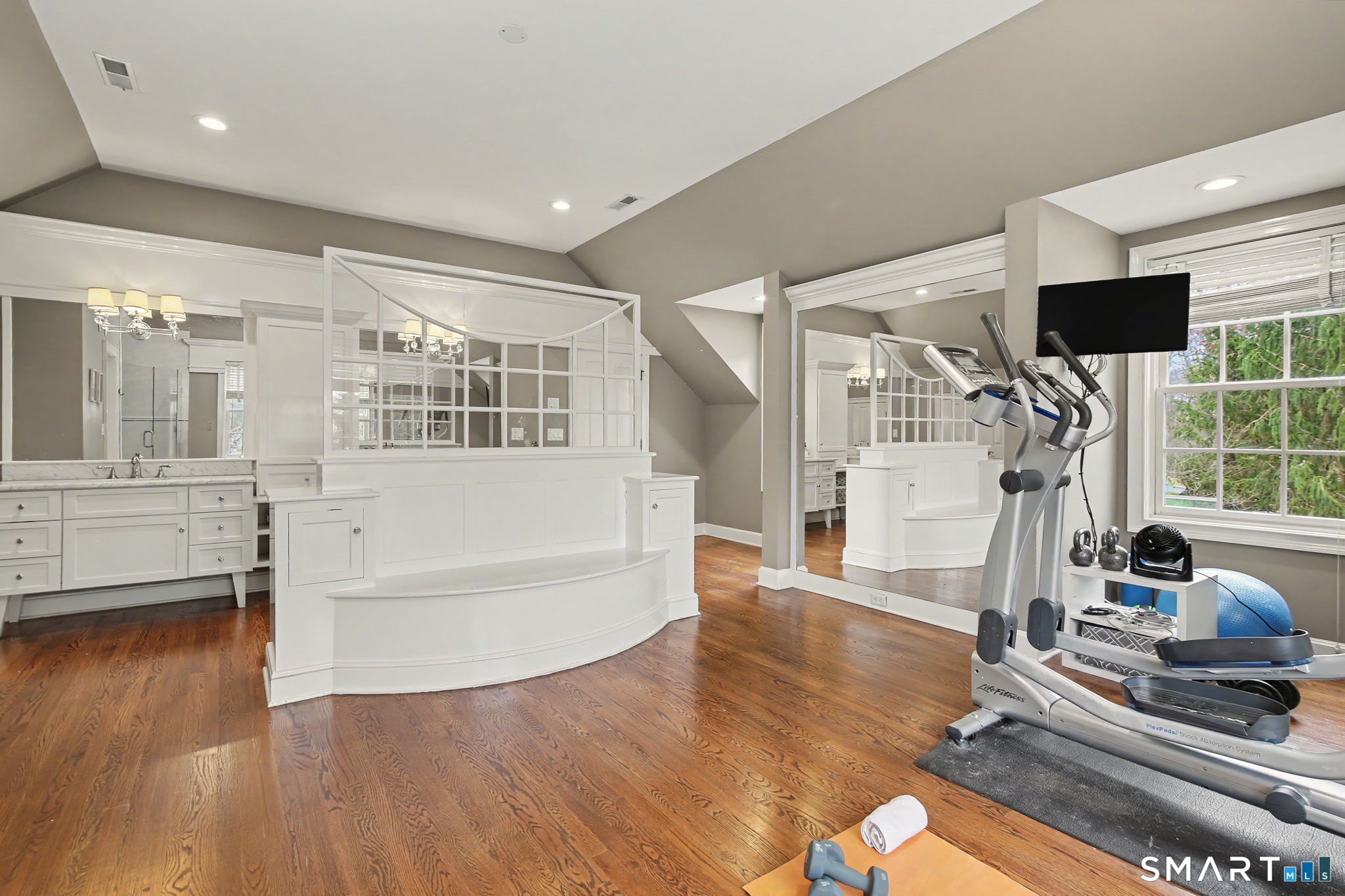 18 Brandon Circle Wilton CT 06897