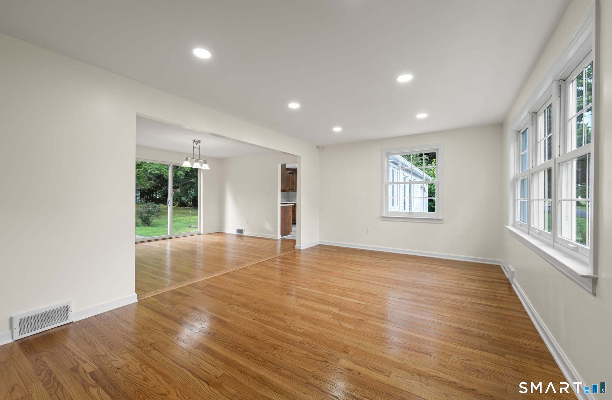 37 Pilgrim Drive Windsor CT 06095