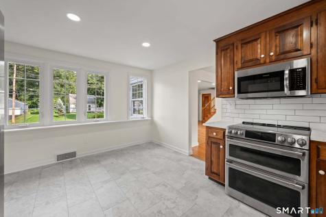 37 Pilgrim Drive Windsor CT 06095