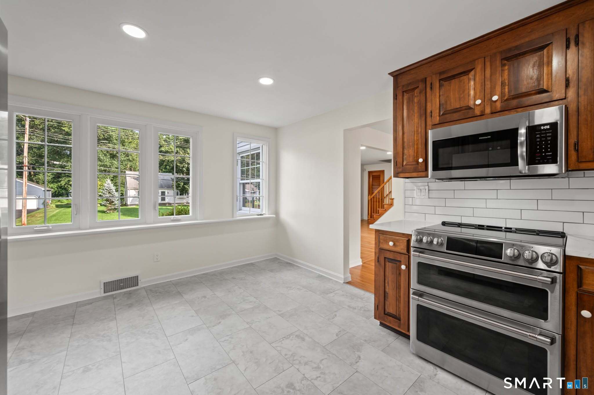 37 Pilgrim Drive Windsor CT 06095