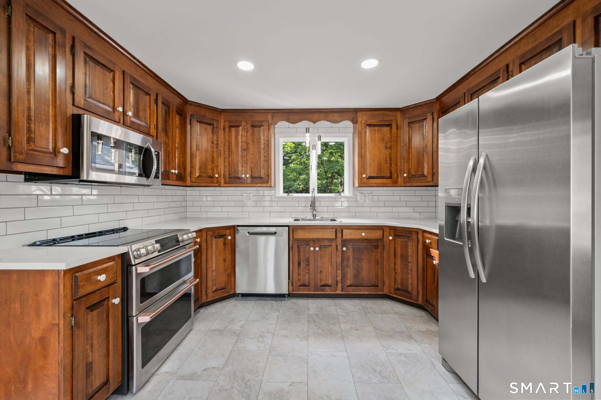37 Pilgrim Drive Windsor CT 06095
