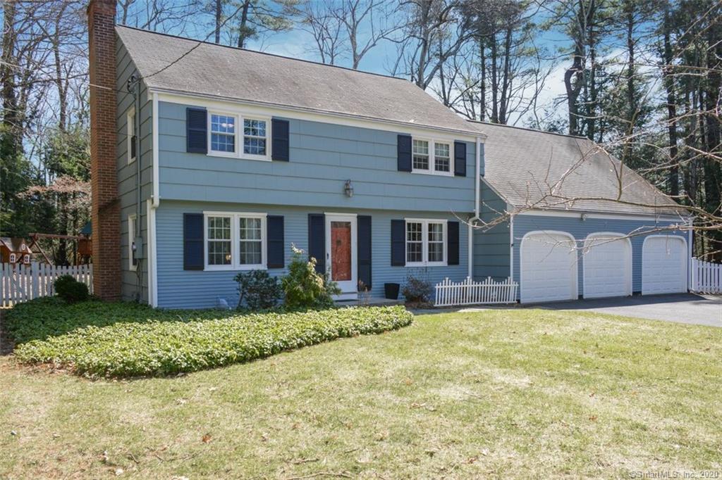 2 Roberts Road Simsbury CT 06070