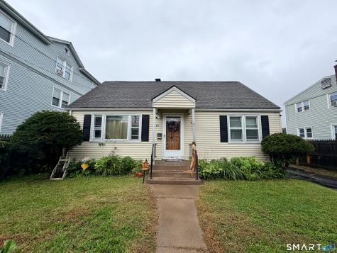 17 Kenyon Place East Hartford CT 06108