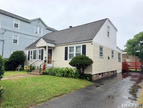 17 Kenyon Place East Hartford CT 06108