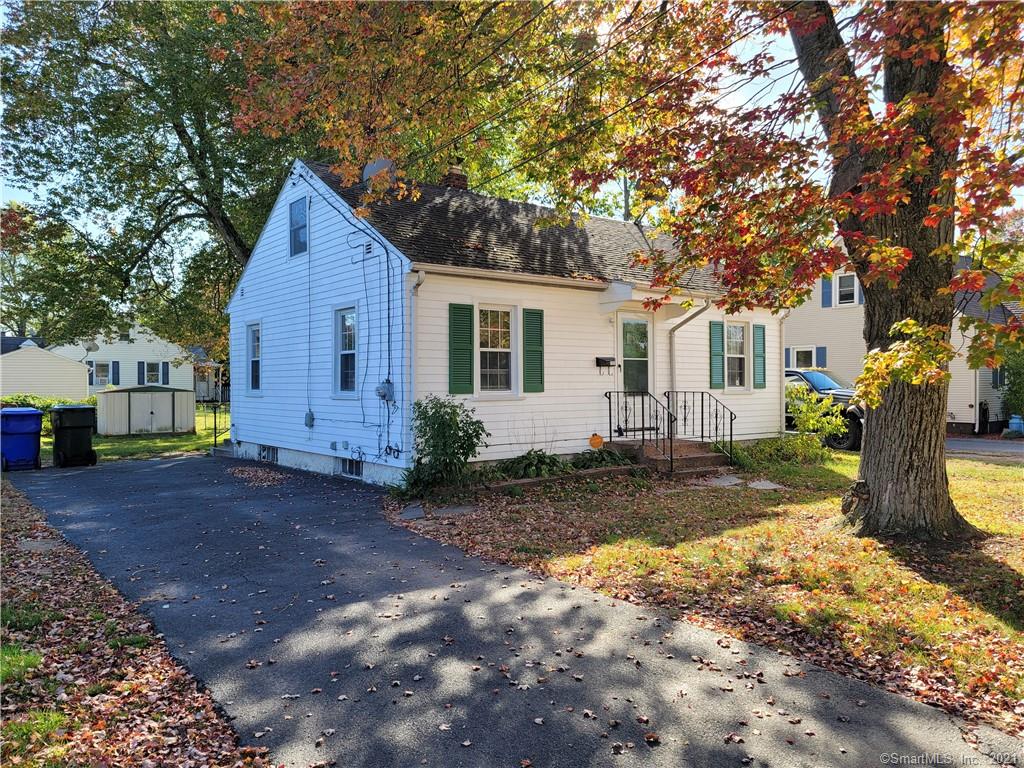 131 Cambridge Drive East Hartford CT 06118