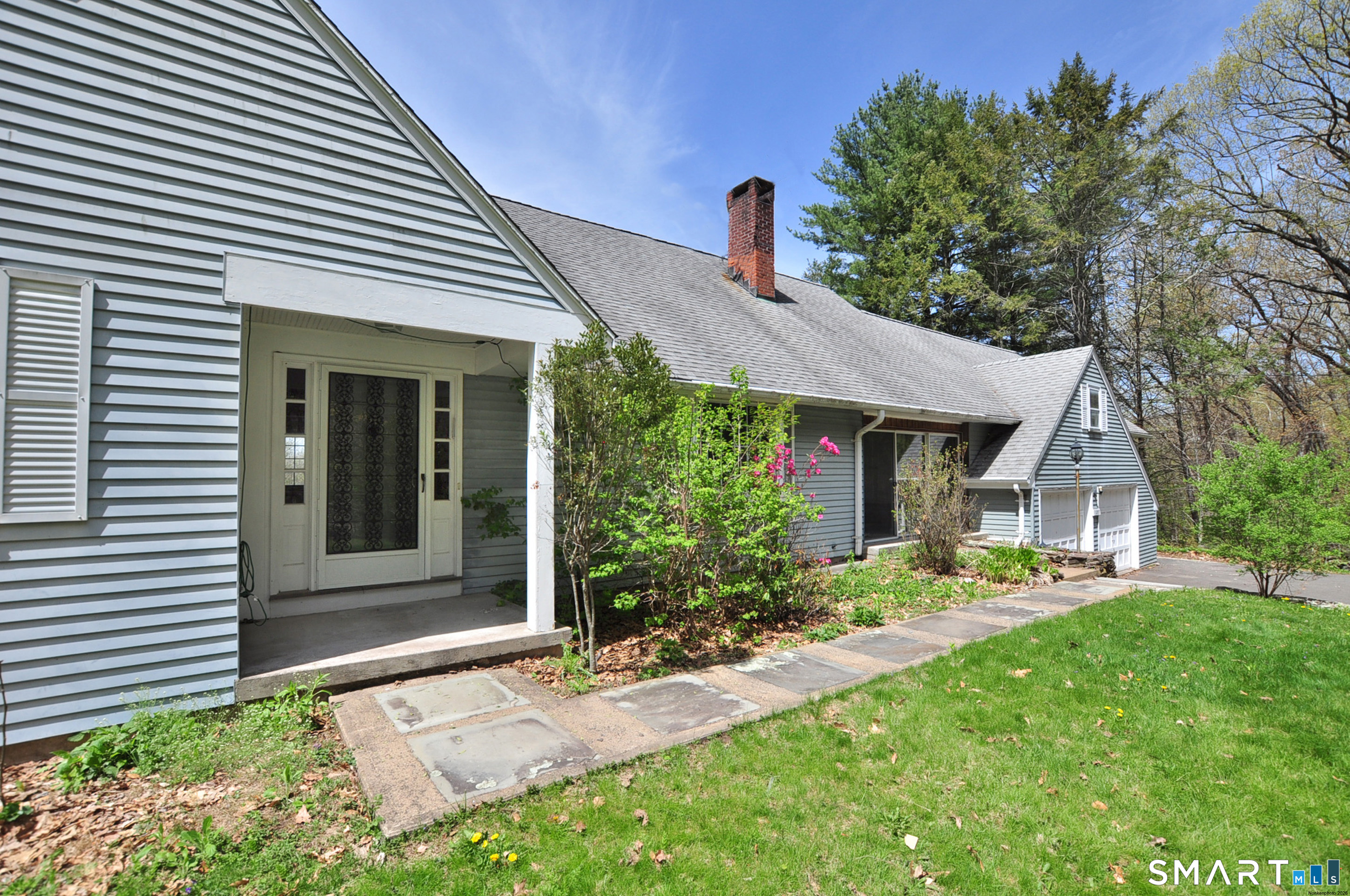 129 Newgate Road East Granby CT 06026