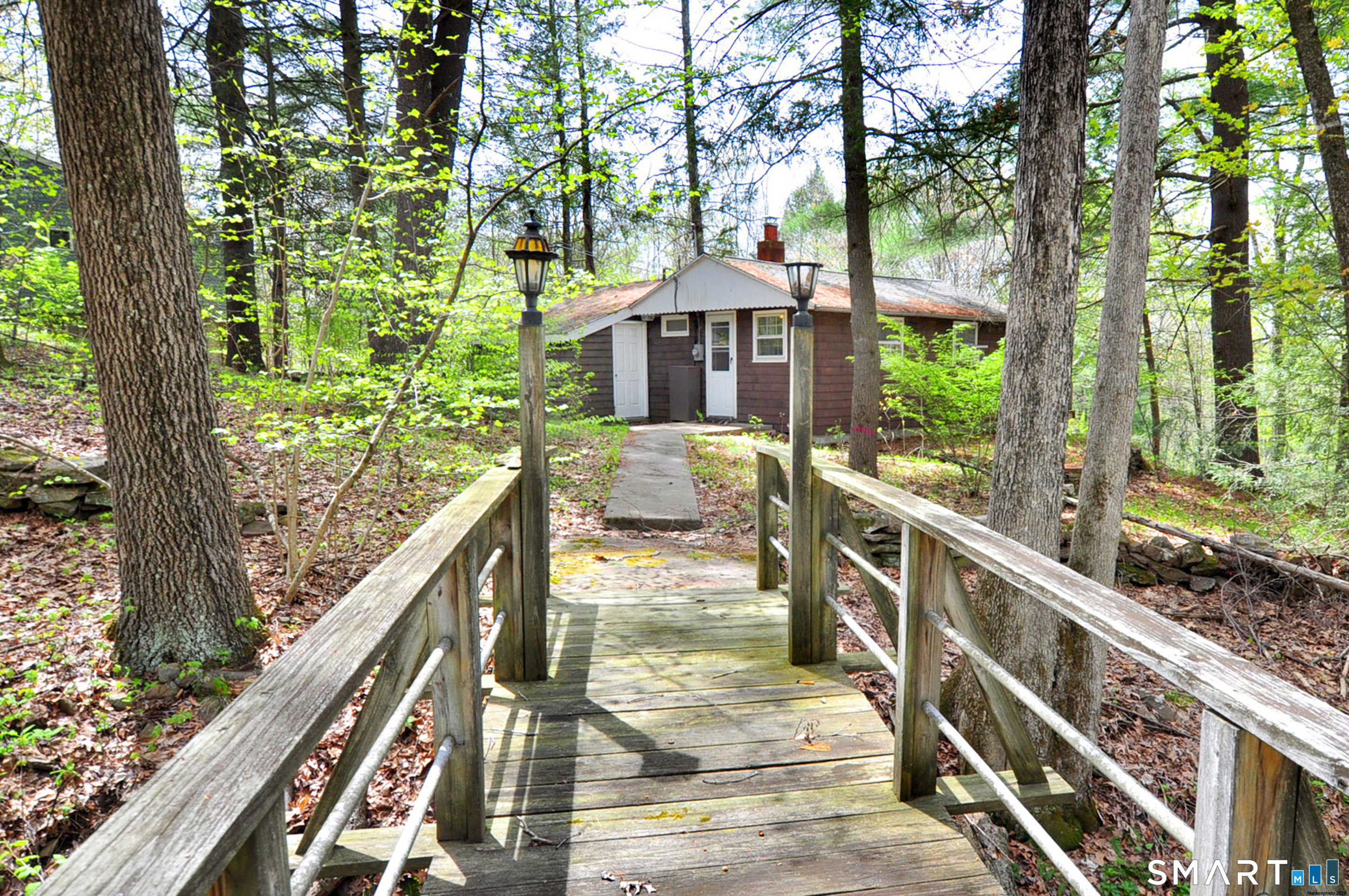 129 Newgate Road East Granby CT 06026