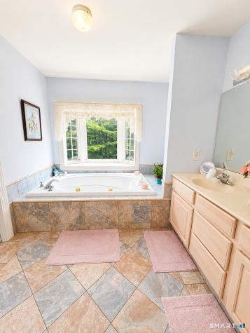 706 Green Hill Road Madison CT 06443