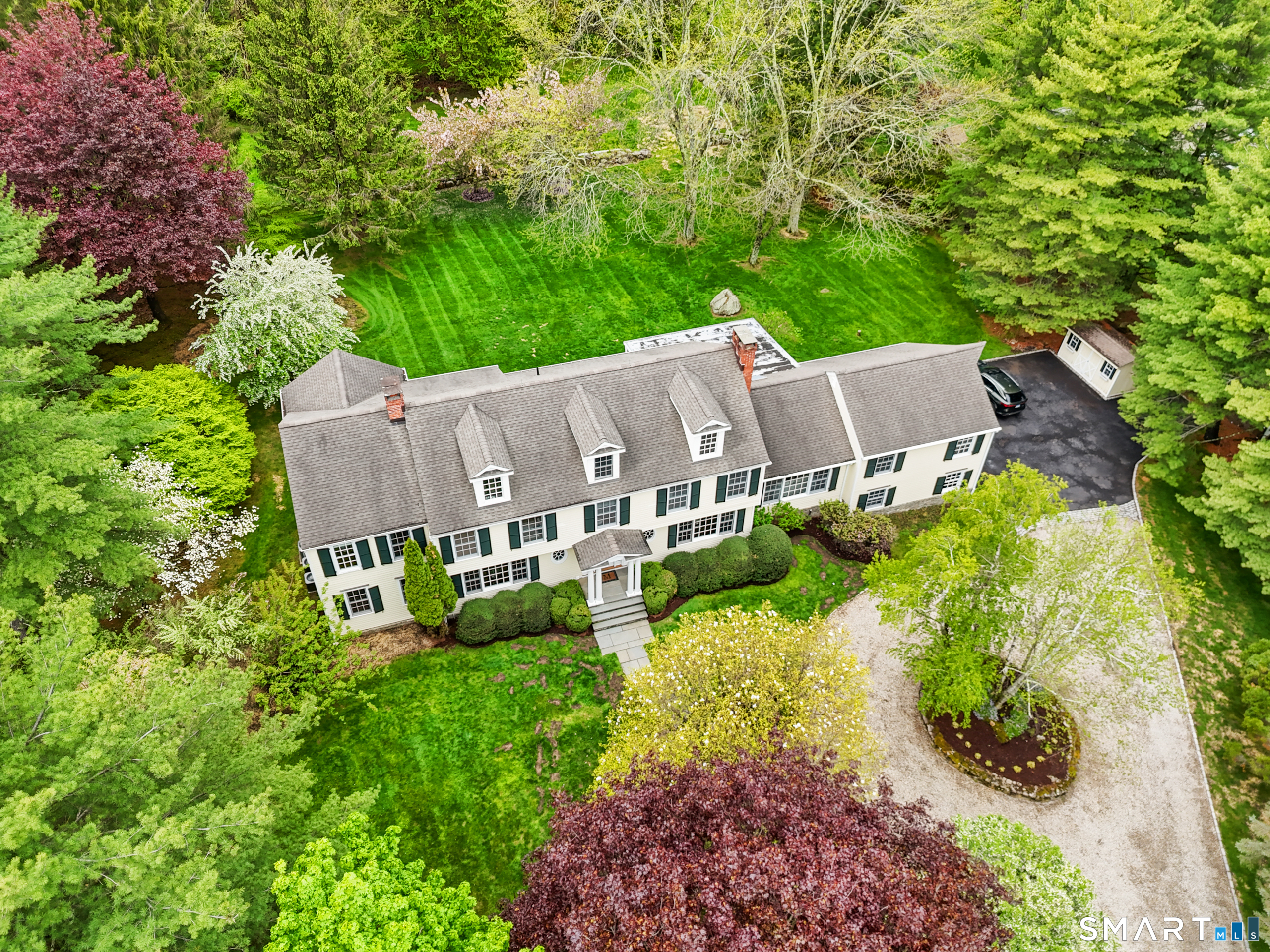 3 Hedgerow Common Weston CT 06883