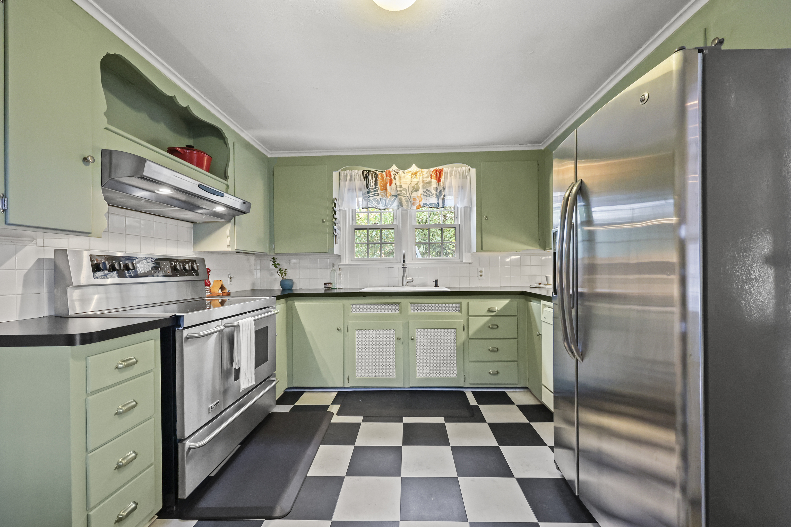 479 South Main Street West Hartford CT 06110