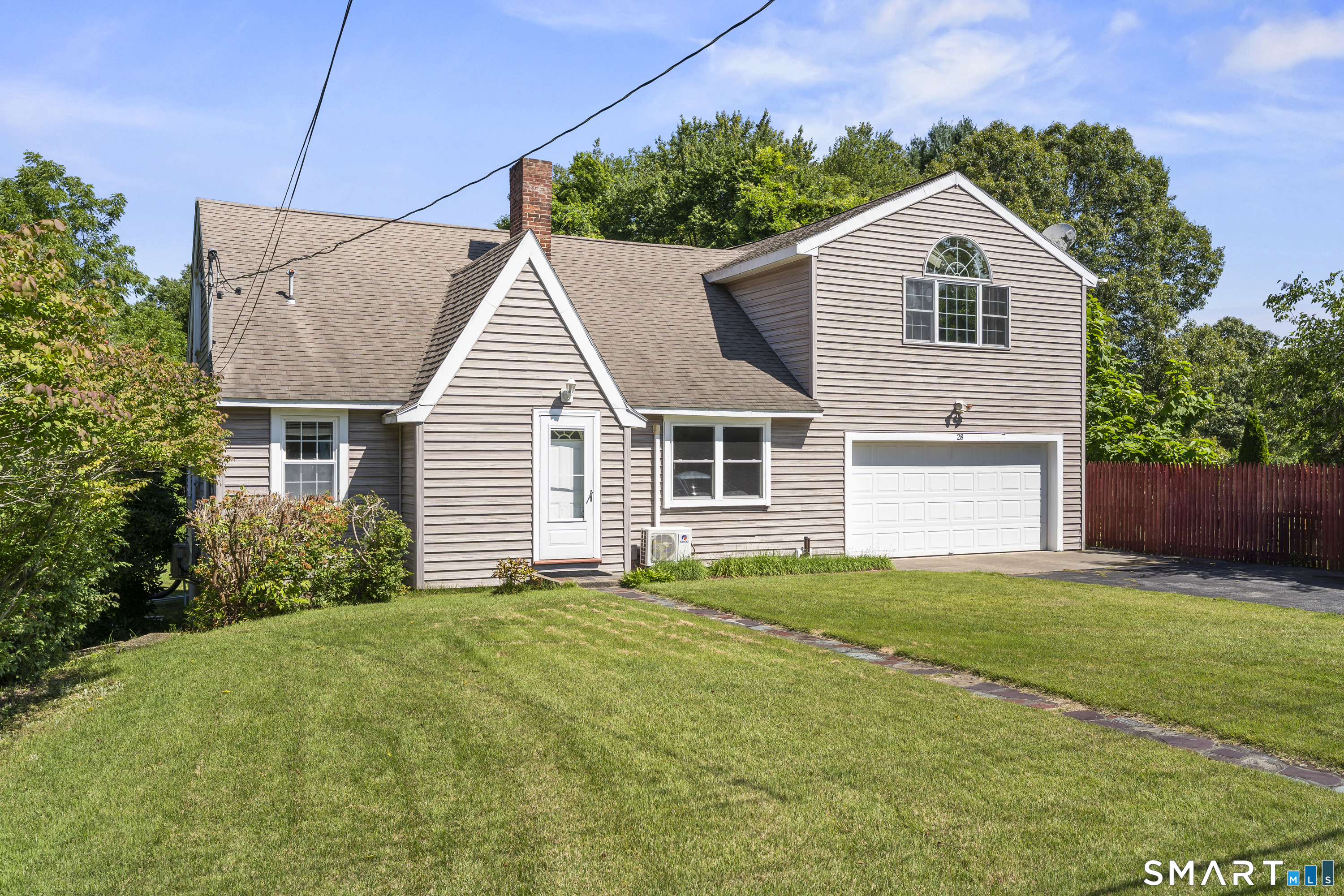 28 Lucas Park Road Norwich CT 06360