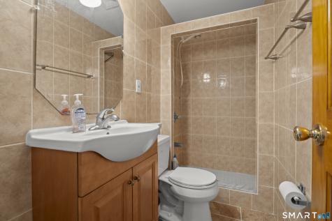 28 Lucas Park Road Norwich CT 06360