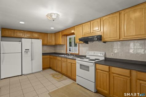 28 Lucas Park Road Norwich CT 06360