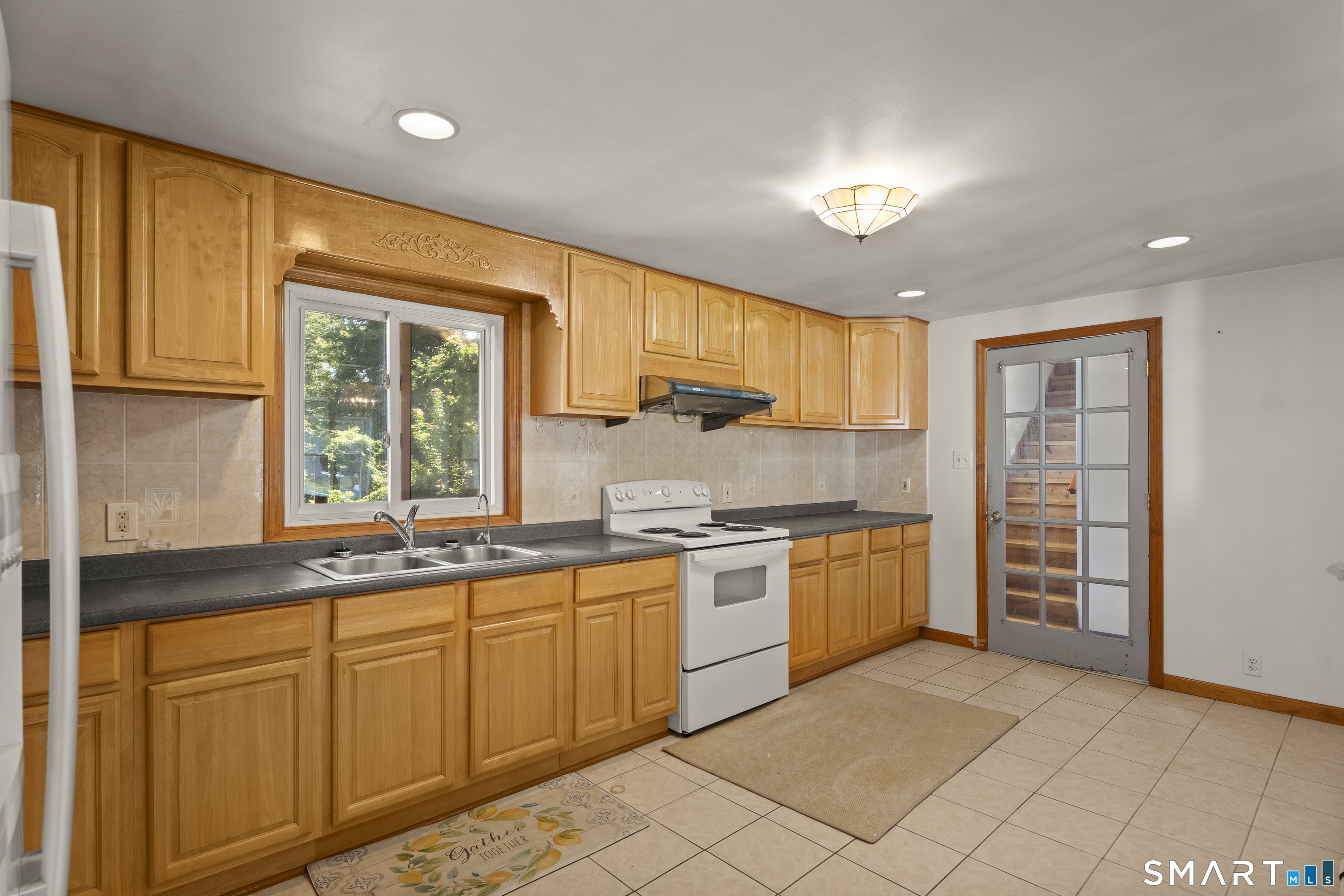 28 Lucas Park Road Norwich CT 06360
