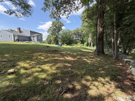 8 Plainview Drive Plainfield CT 06374