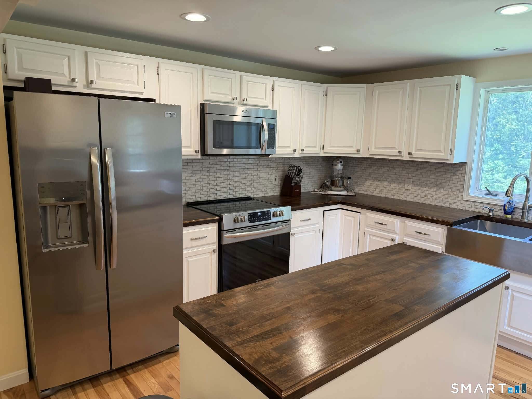 8 Plainview Drive Plainfield CT 06374