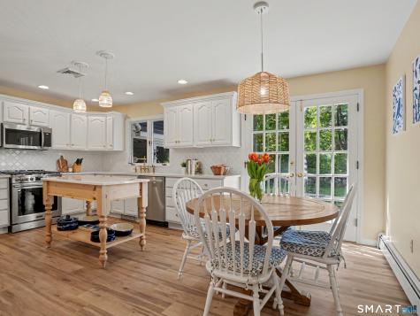 301 Redding Road Easton CT 06612