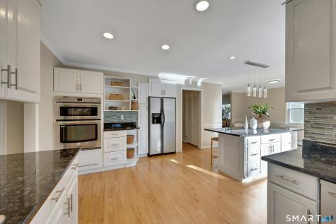35 Hampton Lane Stamford CT 06903