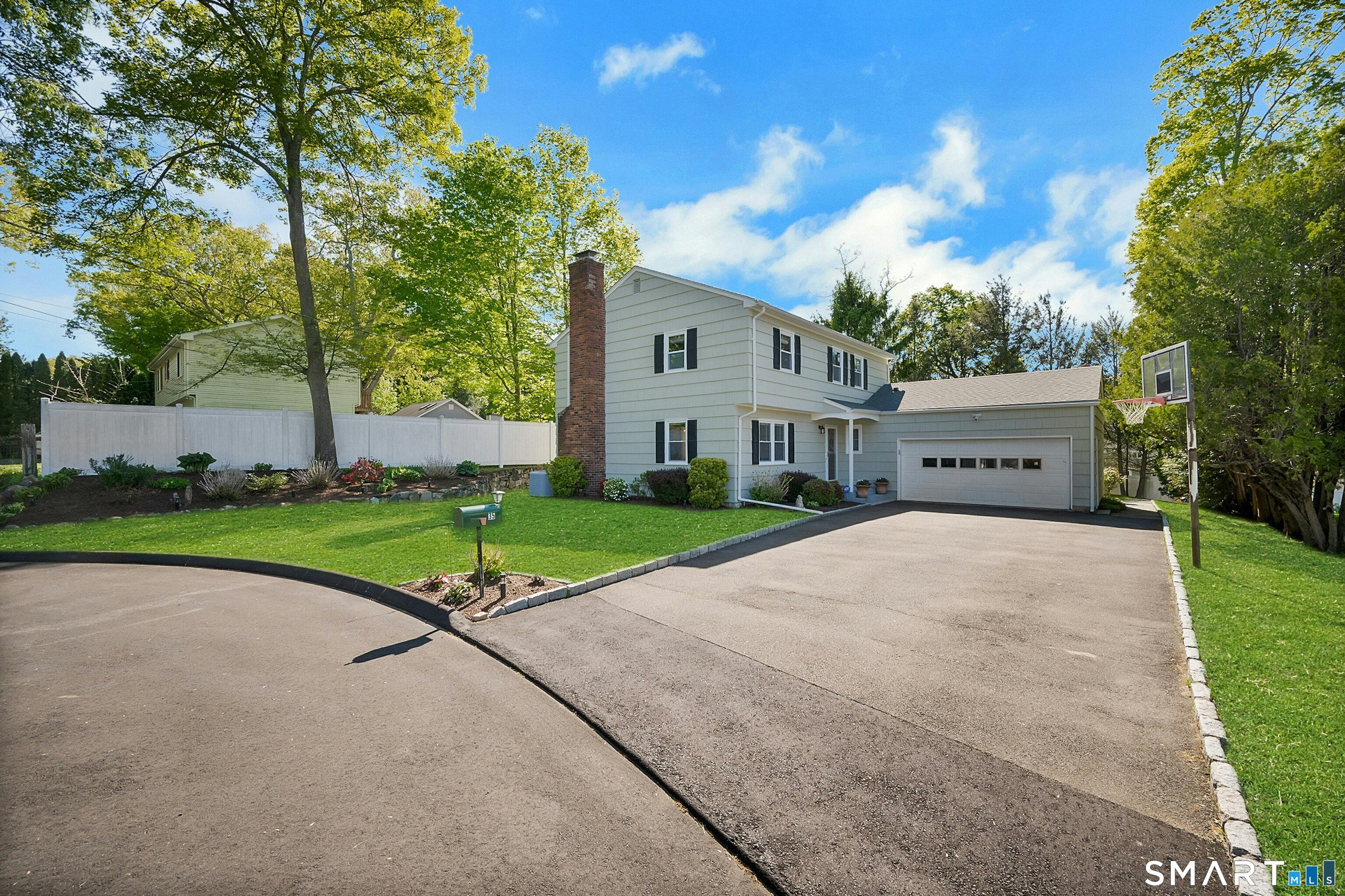 35 Hampton Lane Stamford CT 06903