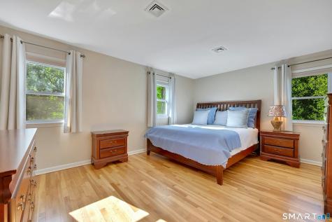 35 Hampton Lane Stamford CT 06903