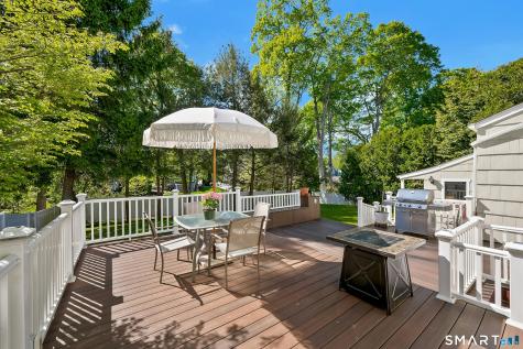 35 Hampton Lane Stamford CT 06903