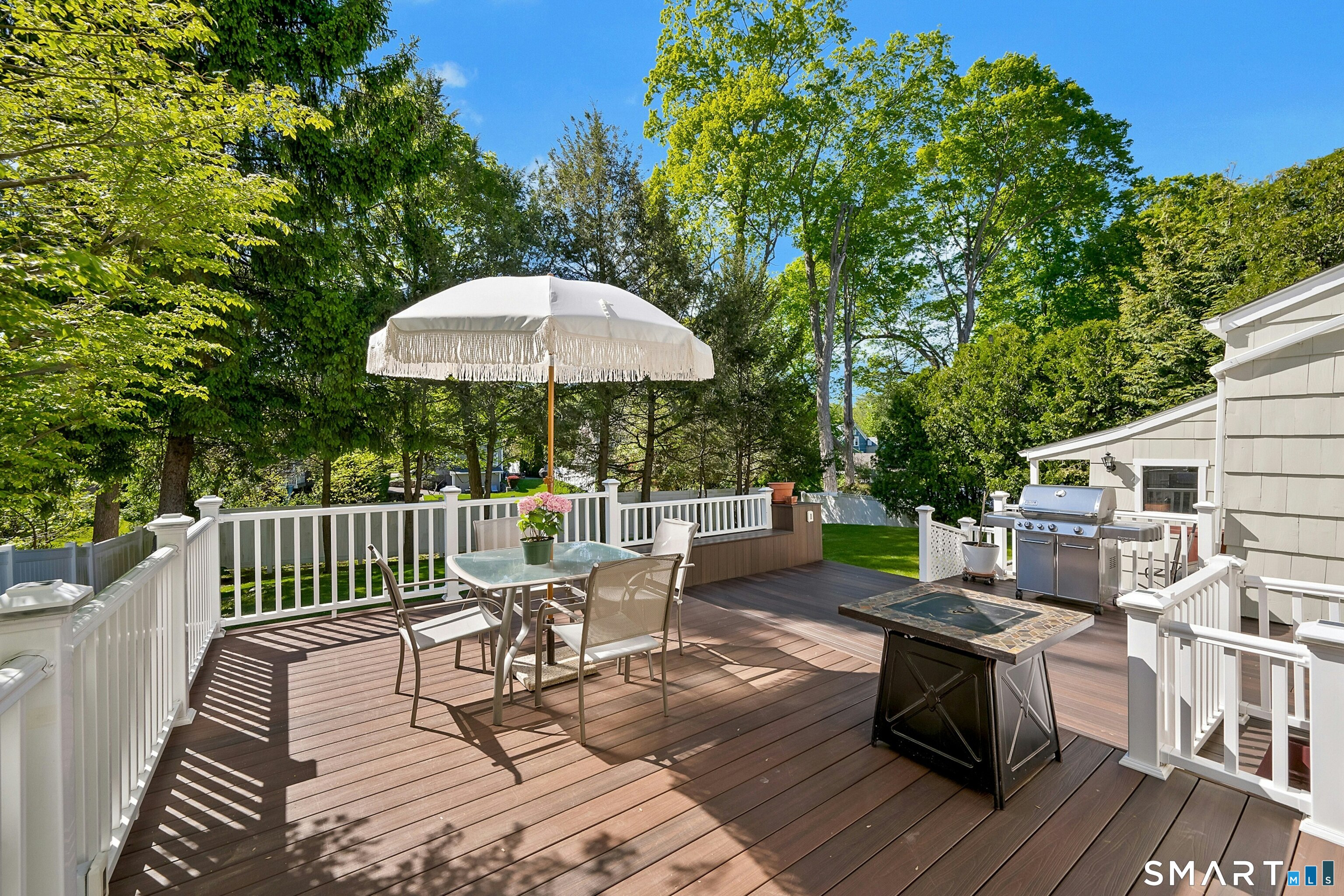 35 Hampton Lane Stamford CT 06903