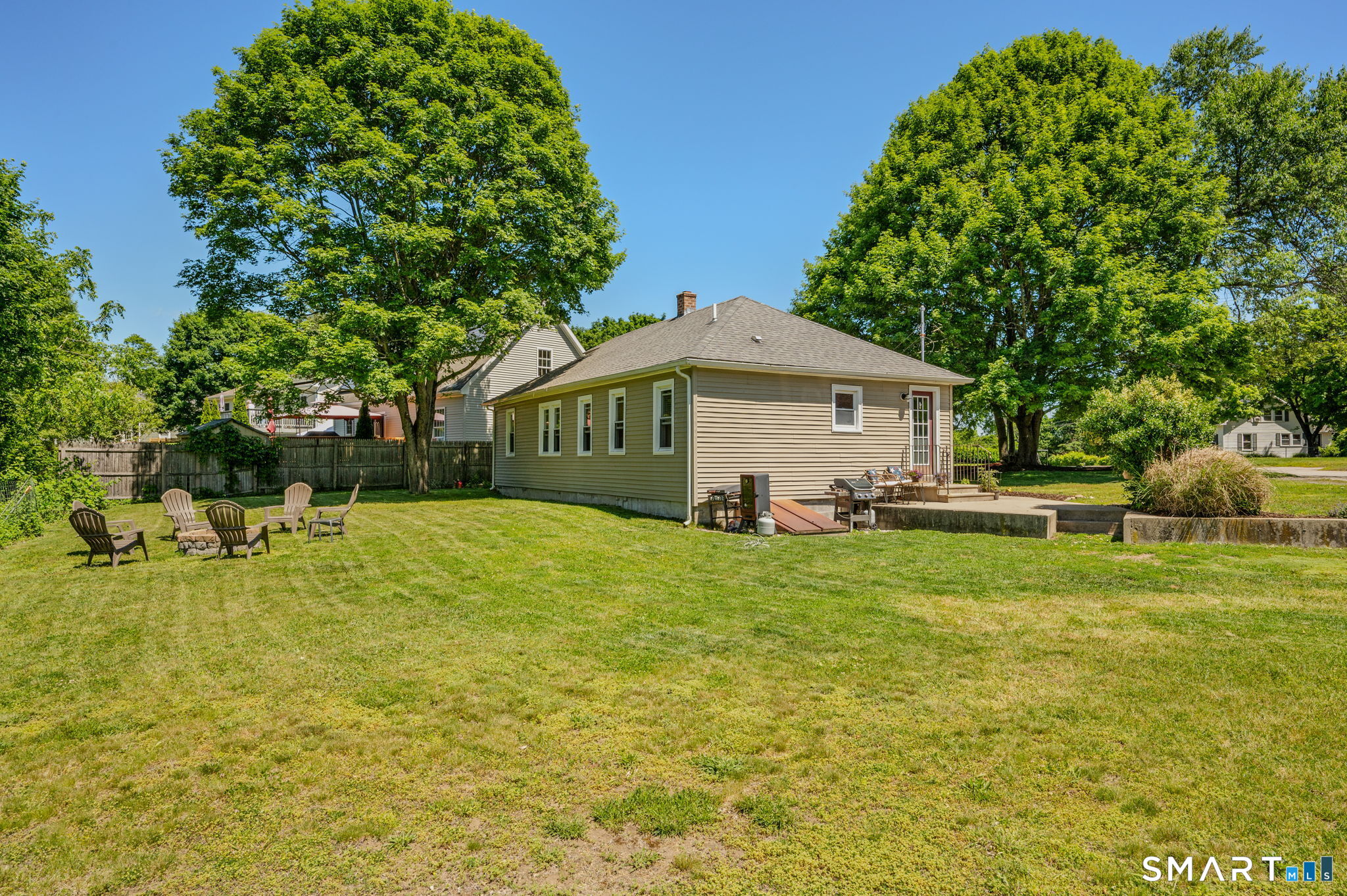 17 Lathrop Road Montville CT 06382