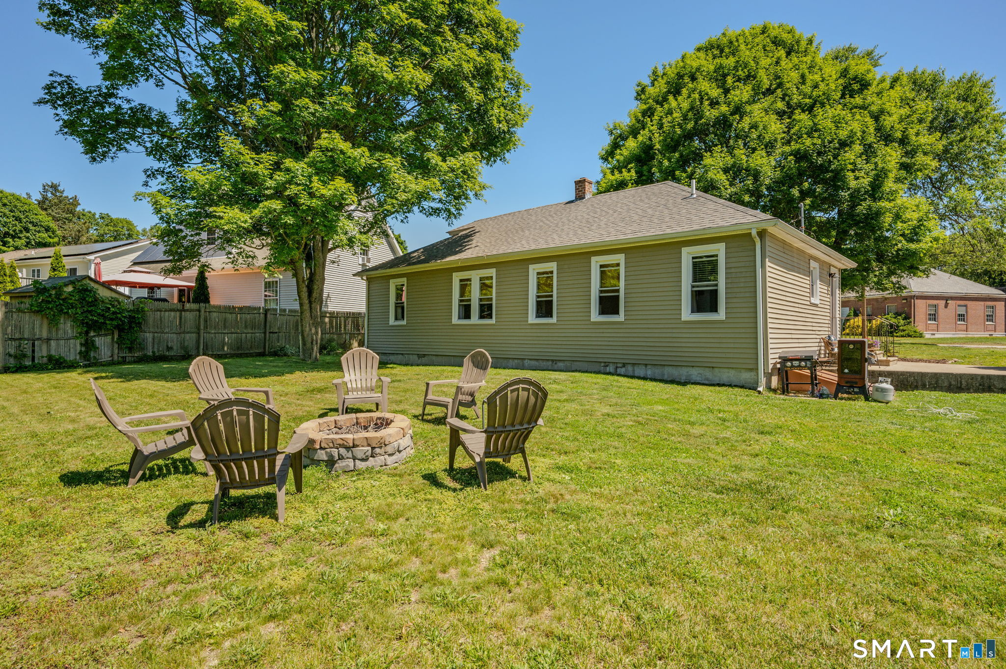 17 Lathrop Road Montville CT 06382