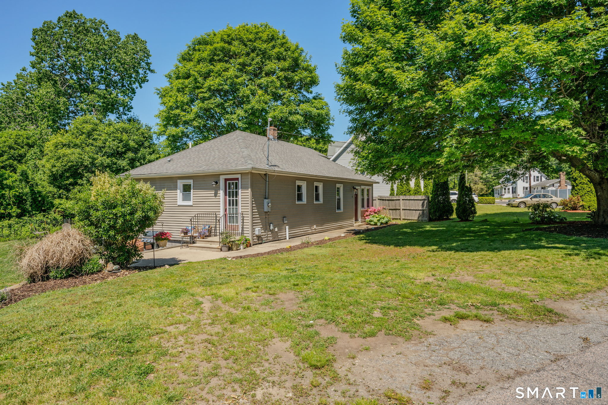 17 Lathrop Road Montville CT 06382