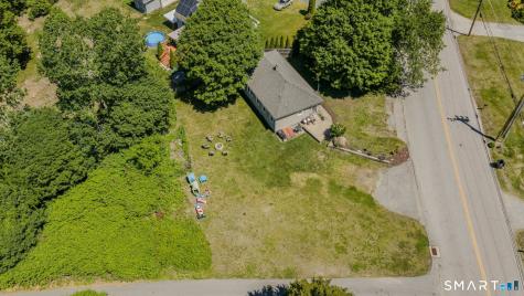 17 Lathrop Road Montville CT 06382