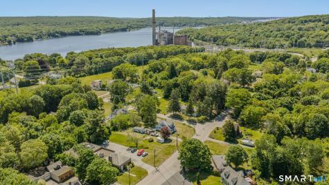 17 Lathrop Road Montville CT 06382