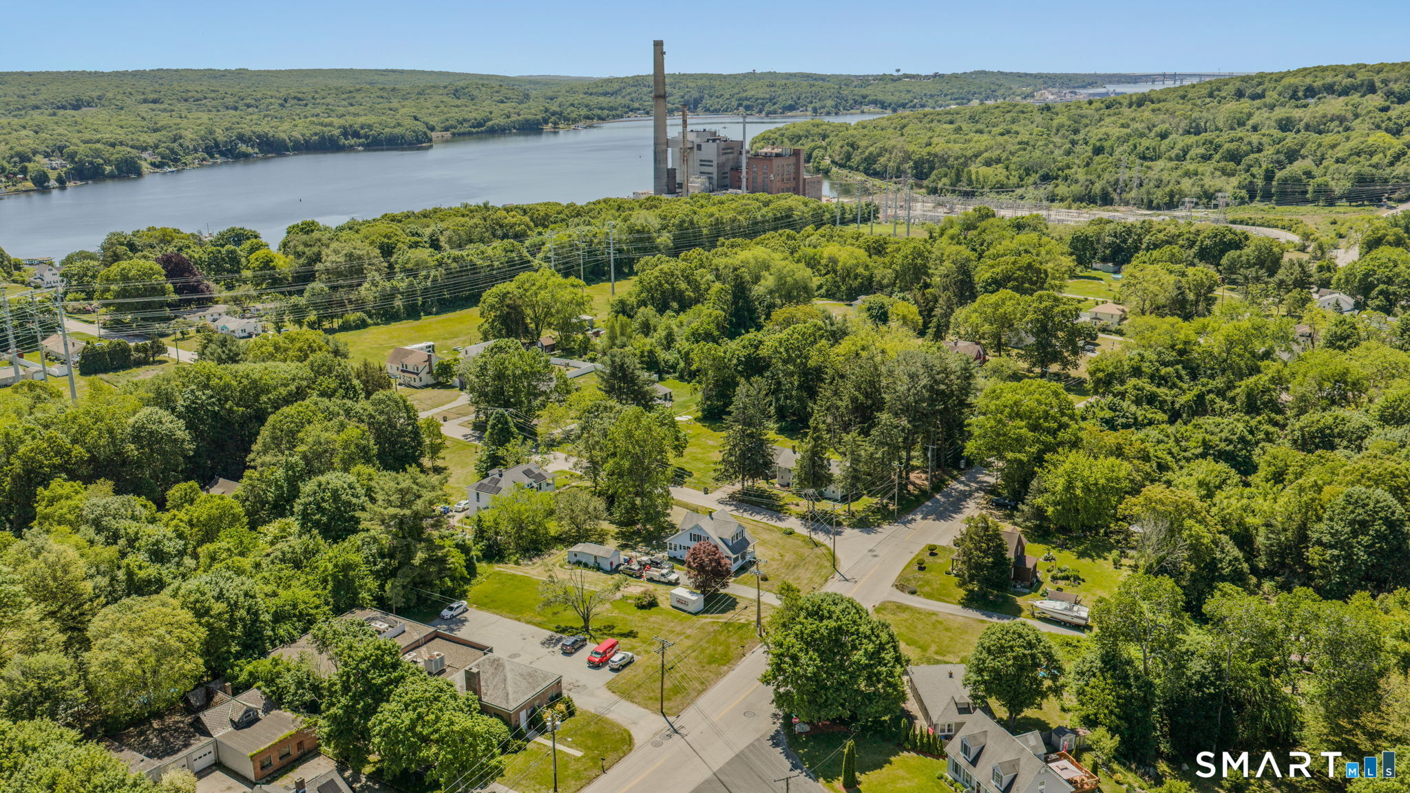 17 Lathrop Road Montville CT 06382