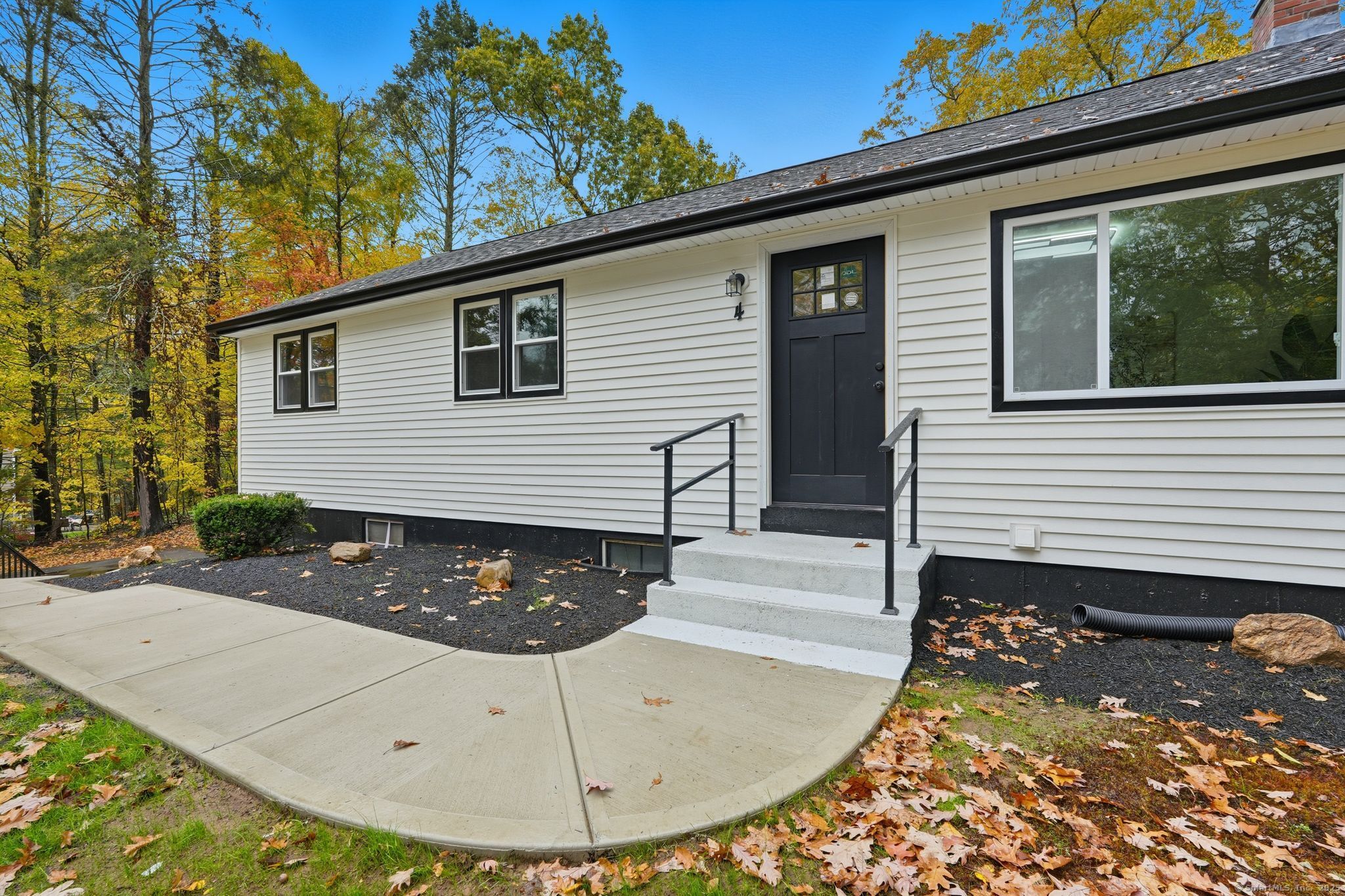 4 Hemlock Circle Somers CT 06071