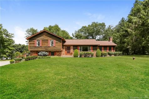 18 Colonial Road New Fairfield CT 06812