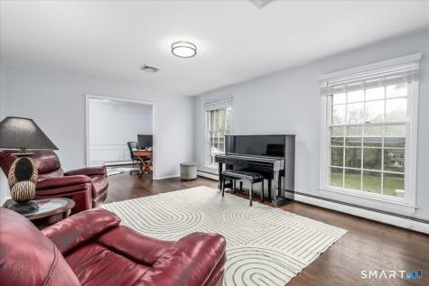 152 State Route 37 New Fairfield CT 06812