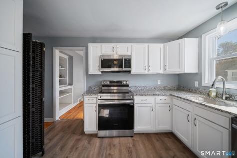 20 Brill Avenue Waterford CT 06385