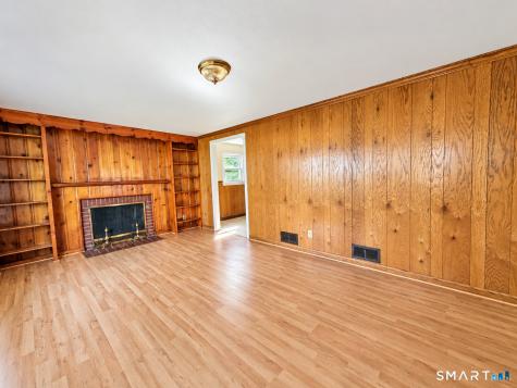1 Lois Avenue Southington CT 06479