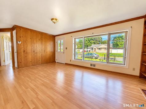 1 Lois Avenue Southington CT 06479