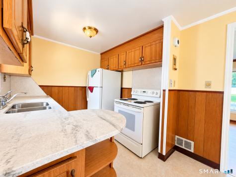 1 Lois Avenue Southington CT 06479