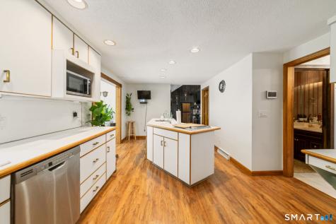 100 Blue Trail Hamden CT 06518