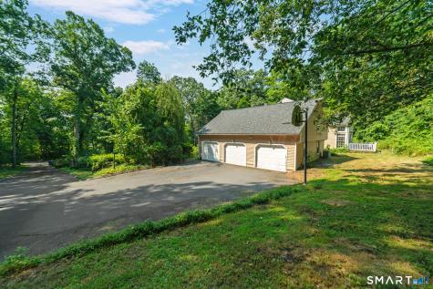 100 Blue Trail Hamden CT 06518