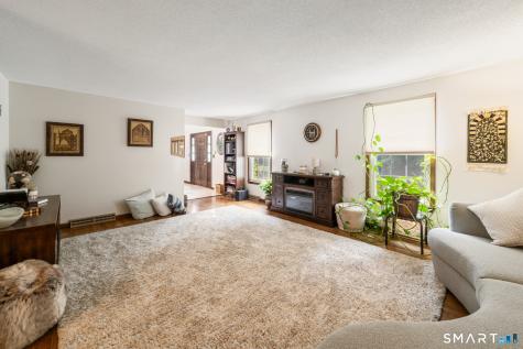 100 Blue Trail Hamden CT 06518
