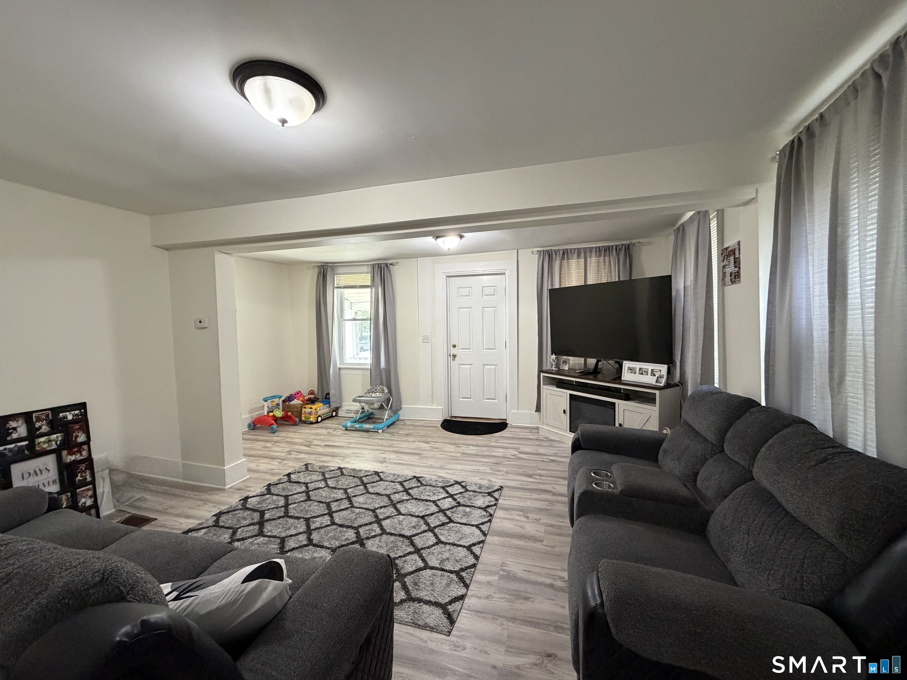 539 Bloomfield Avenue Windsor CT 06095