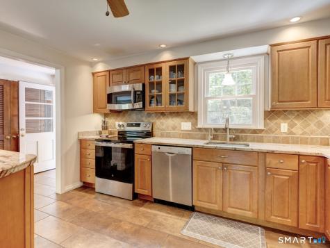 19 Little Lane Mansfield CT 06268