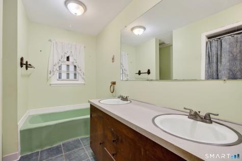 80 Woodland Drive North Branford CT 06472