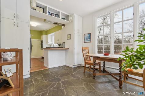 56 Roger Road New Haven CT 06515