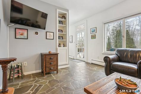 56 Roger Road New Haven CT 06515